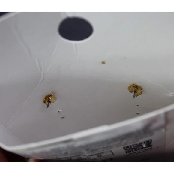 Flaw, Zara NWT Bejeweled Chain Hoop Chain Gold Dangle Earrings - Picture 7 of 9